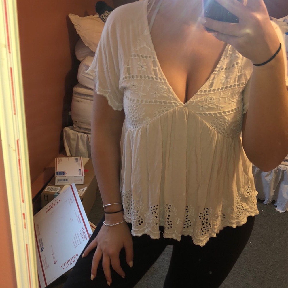 Adorable light pink lace detail top
